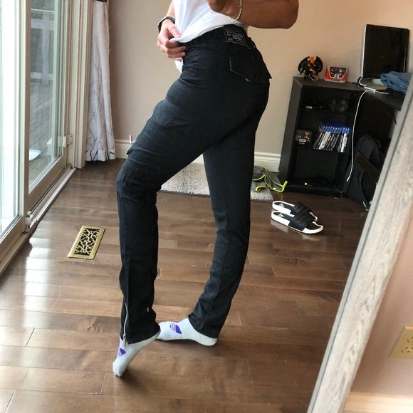 Stylish BkackDiesel Jeans - Picture 4 of 8